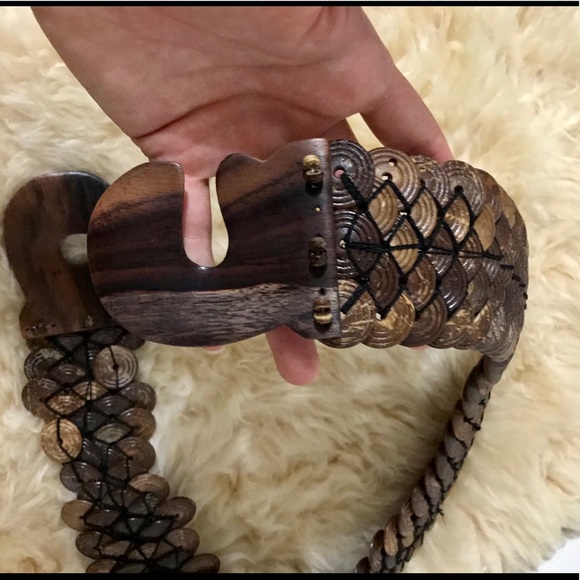 (4 for $20) Wood stretch and hook belt boho style - Picture 5 of 10
